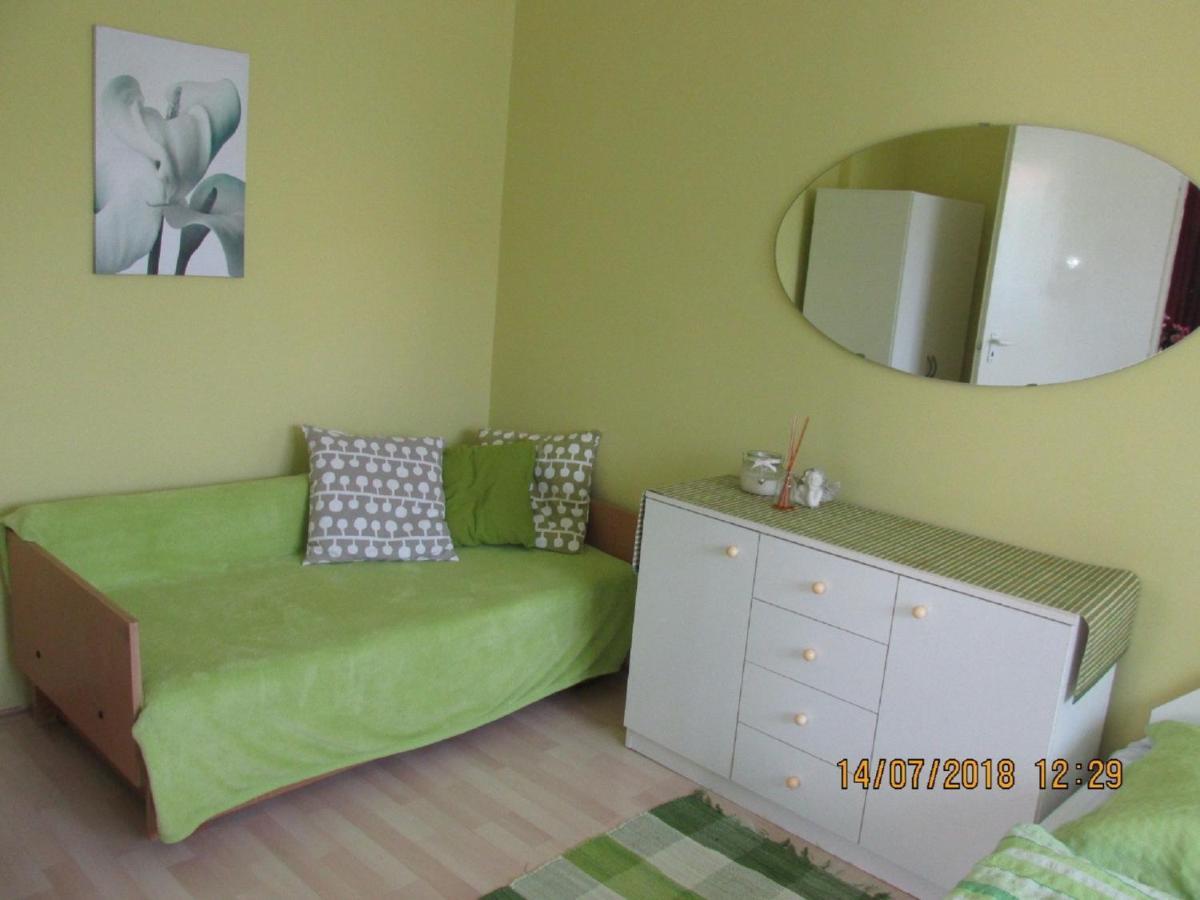 Holiday Home In Balatonkeresztur 19455 Chambre photo