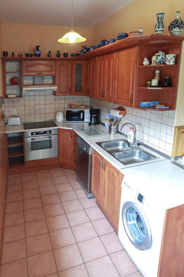 Holiday Home In Balatonkeresztur 19455 Extérieur photo